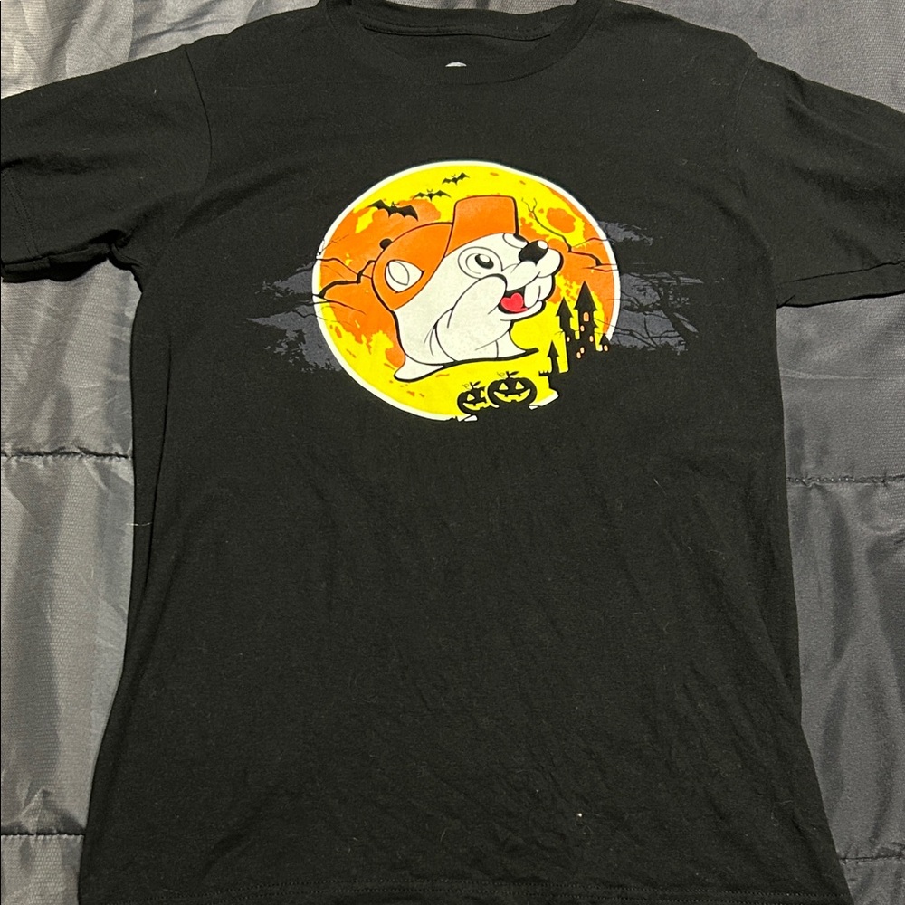 Buc-ee’s Halloween T-shirt.